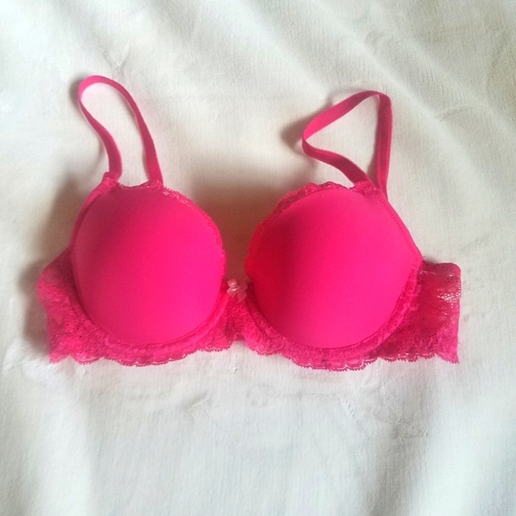 Victoria's Secret Other - Victoria's Secret demi bra
